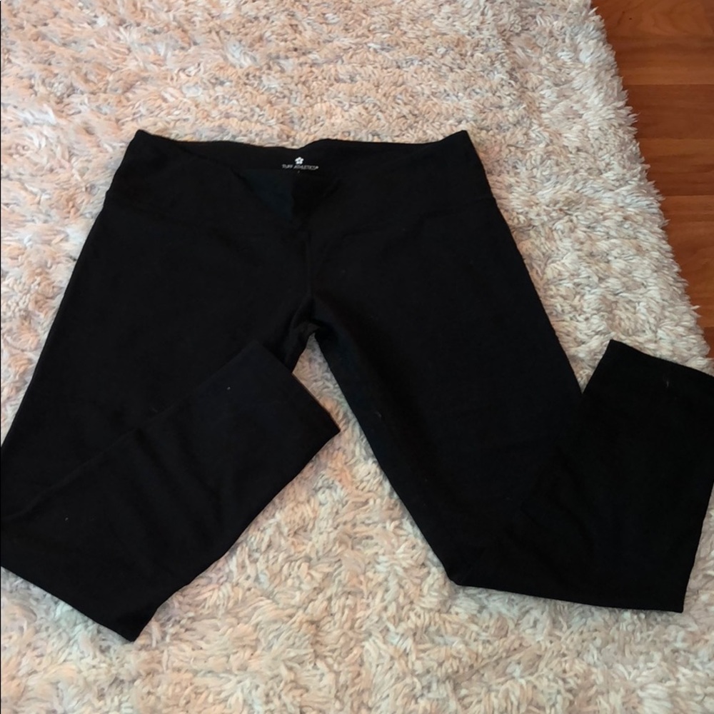 Black leggings